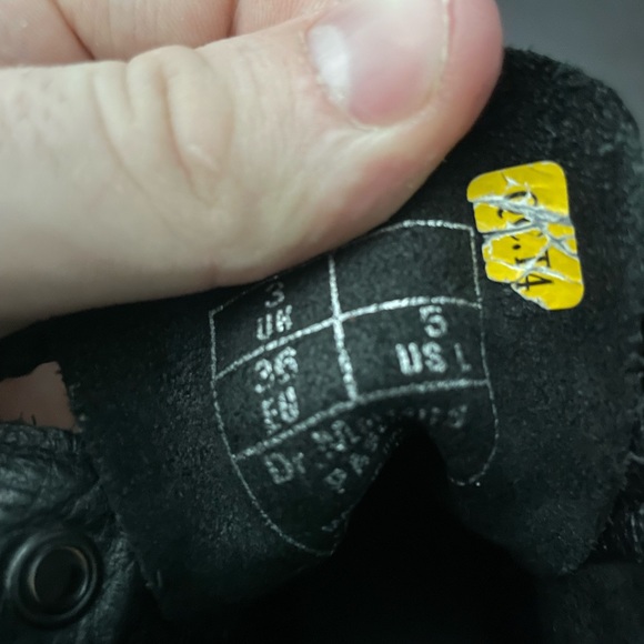 Dr. Marten’s Pascal - Picture 6 of 6